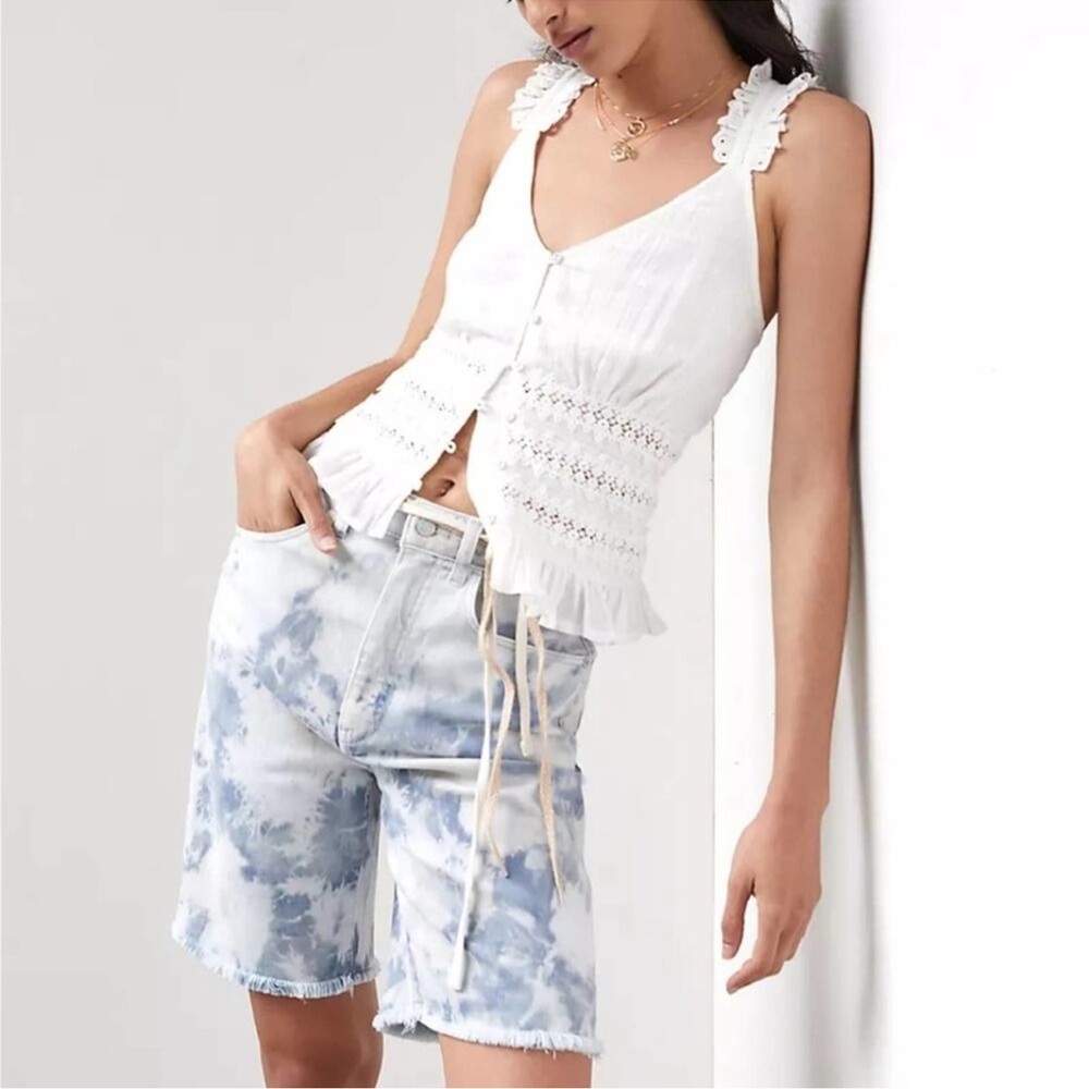NWT Anthropologie Pilcro Tie-Dye Bermuda Shorts in Light Blue and White